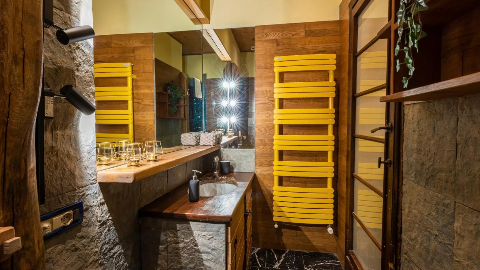Apartment The Luxor Suites - Giacomini Florence Italy